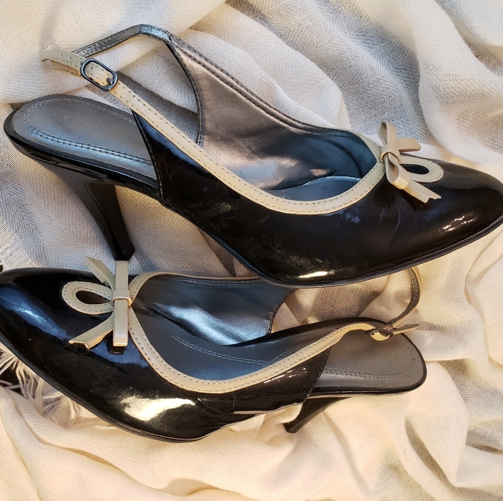 Naturalizer slingback black pumps with bow  0014